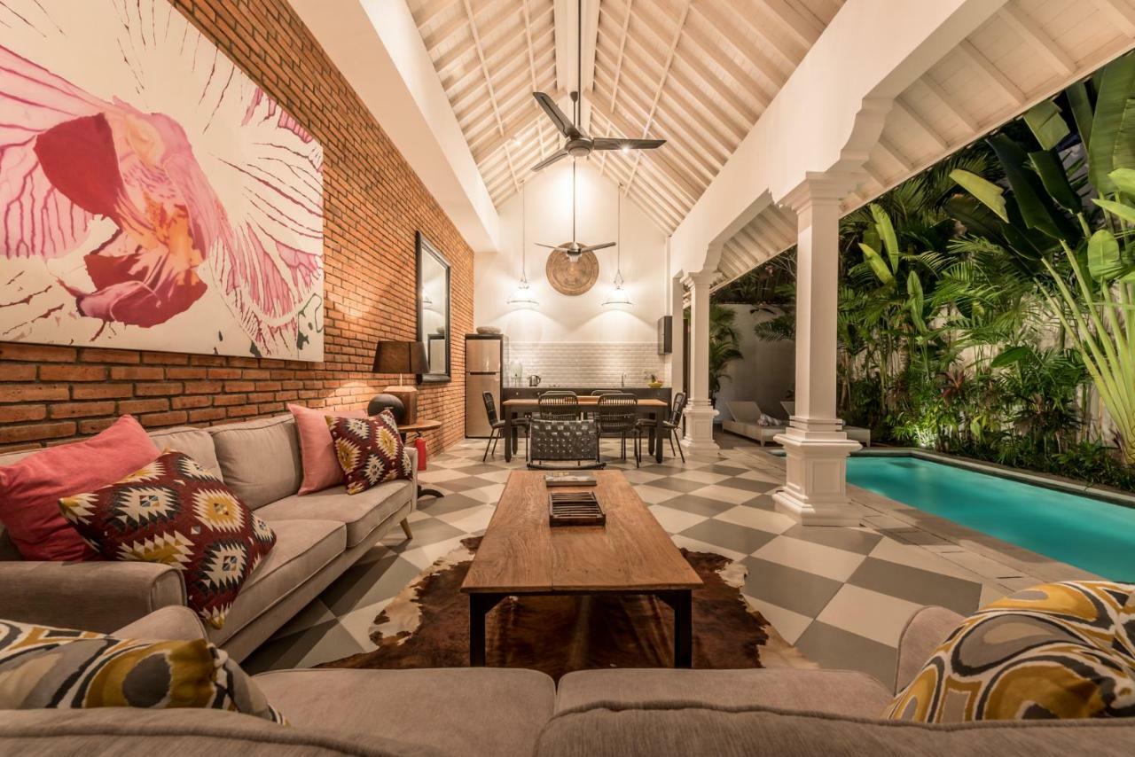Central 3 Bedroom Villa Close To Seminyak Beach Kültér fotó